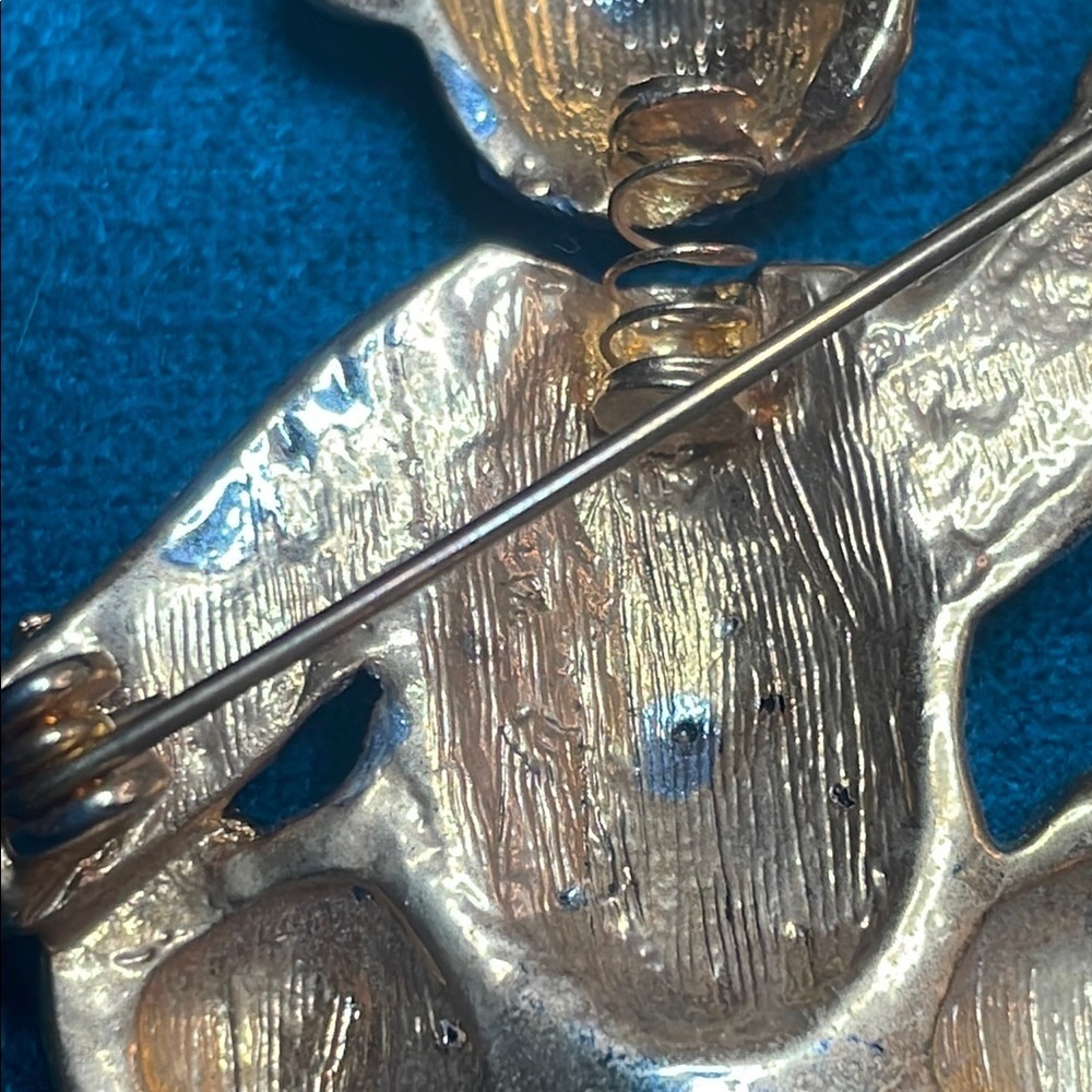 Crystal Teddy Bear Brooch - Picture 6 of 8
